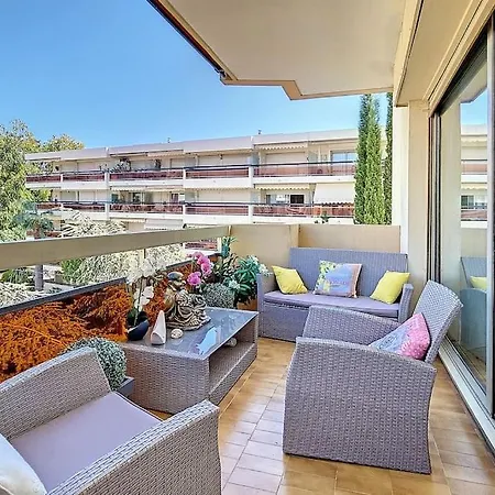 Spacieux à 150m De La 2 Terrasses *